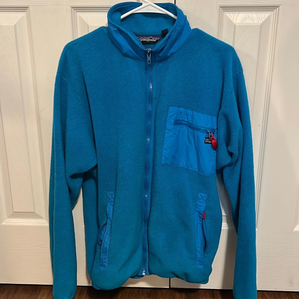 Men’s Patagonia fleece jacket